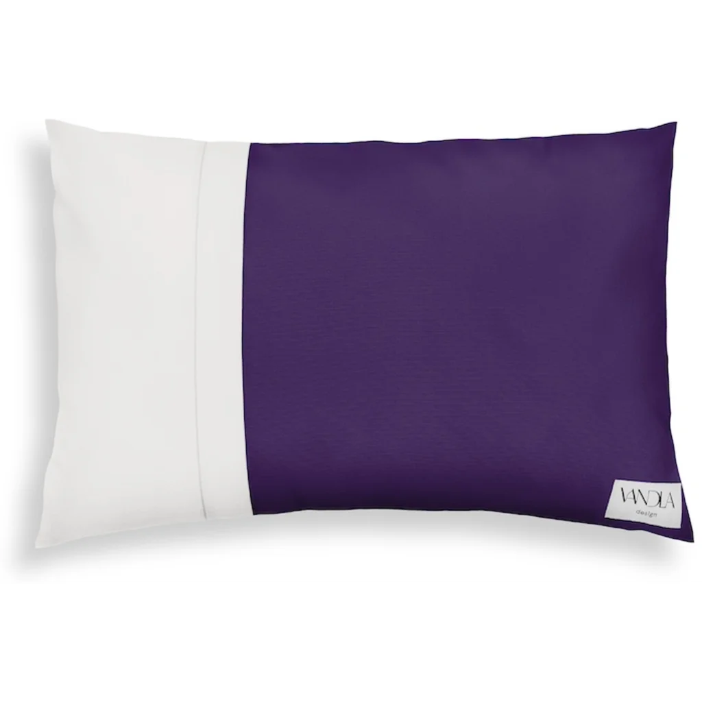 Modulare Kissenhülle rechteckig Farbkombinationen mit Lila in Lila+Weiß von Vandla design Größe 40x60 cm