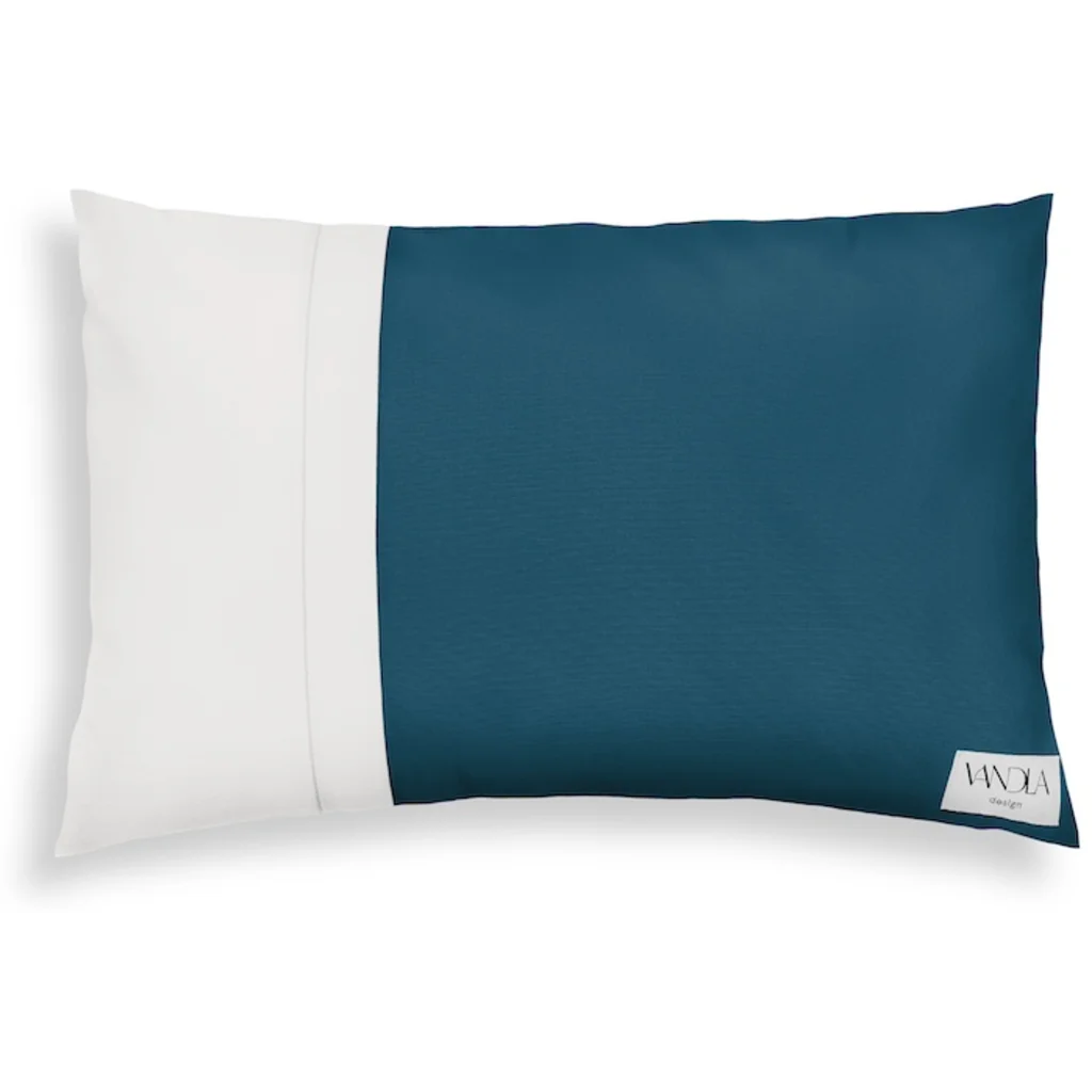 Modulare Kissenhülle rechteckig Farbkombinationen mit Petrol in Petrol+Weiß Blau+Weiß von Vandla design Größe 40x60 cm