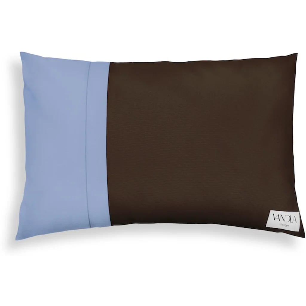 Modulare Kissenhülle rechteckig Farbkombinationen mit Schoko in Schoko+Jeansblau Braun+Blau von Vandla design Größe 40x60 cm