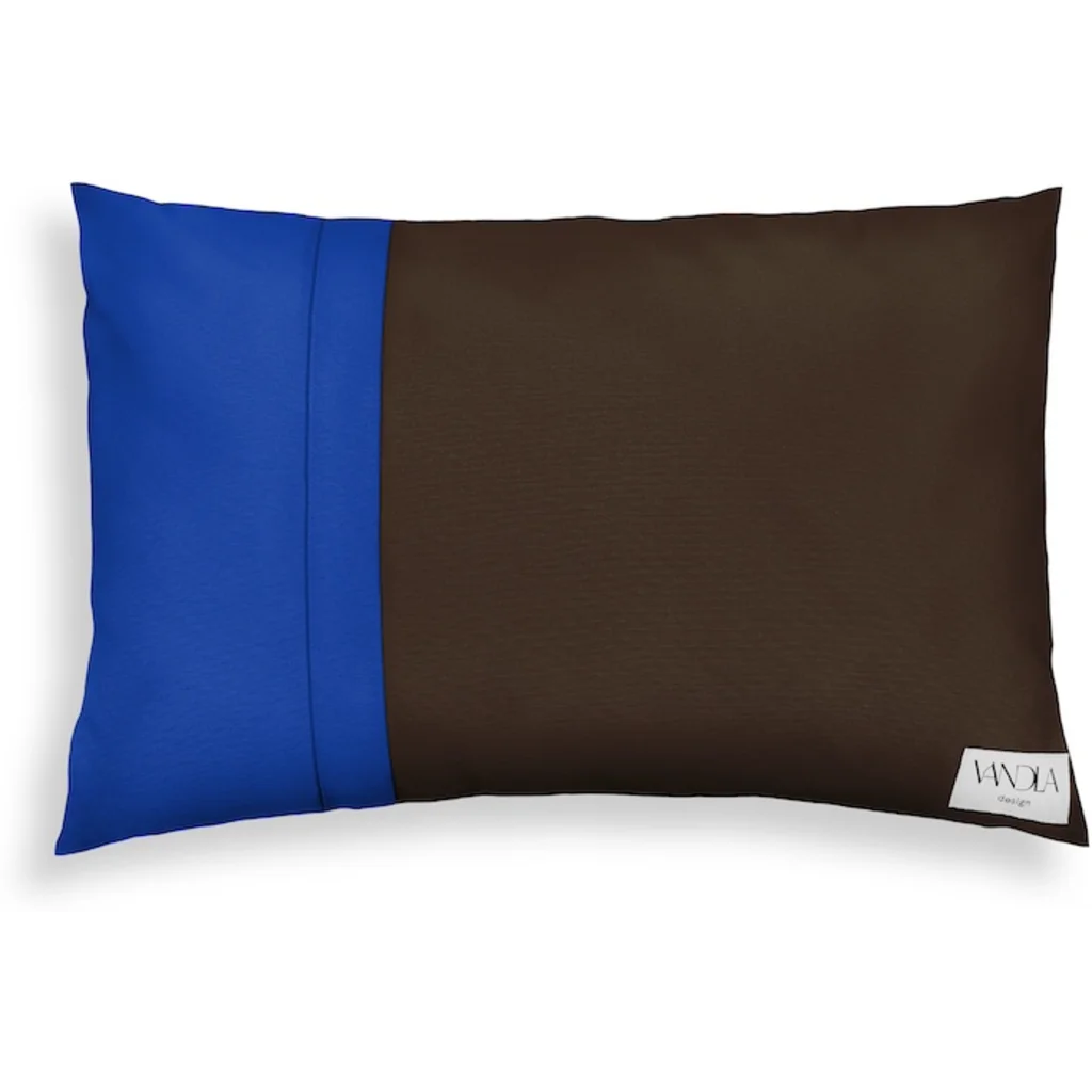 Modulare Kissenhülle rechteckig Farbkombinationen mit Schoko in Schoko+Kobalt Braun+Blau von Vandla design Größe 40x60 cm