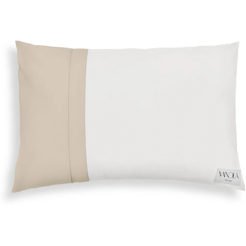 Modulare Kissenhülle rechteckig Farbkombinationen mit Weiß in Weiß+Beige von Vandla design Größe 40x60 cm