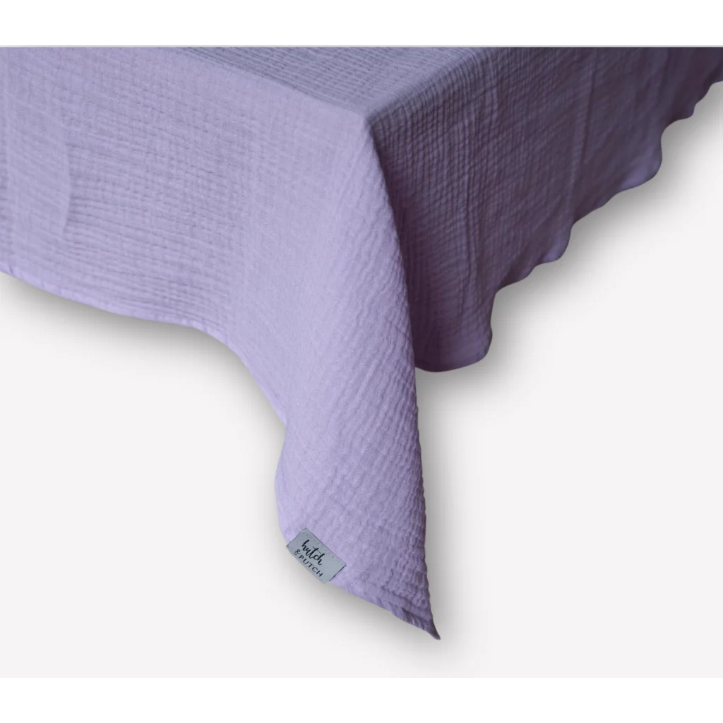 Musselin Tischdecke in Flieder Lila von hutch&putch Größe 135x220 cm