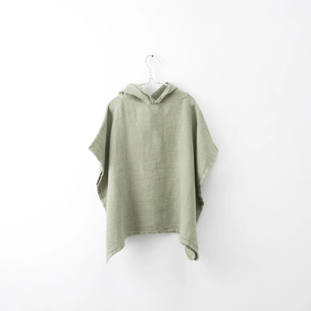 Waffelpiqué Baby-+Kinder-Badeponcho in Hellgrün Grün von Linen Tales Größe 3-5 Jahre
