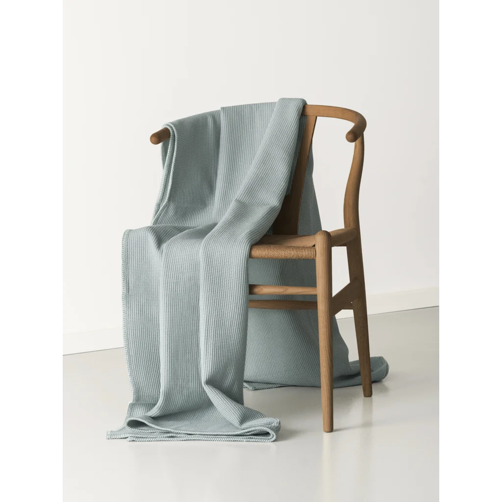 Waffelpiqué Decke in Mint Grün von Cradle Studio Größe 150x210 cm