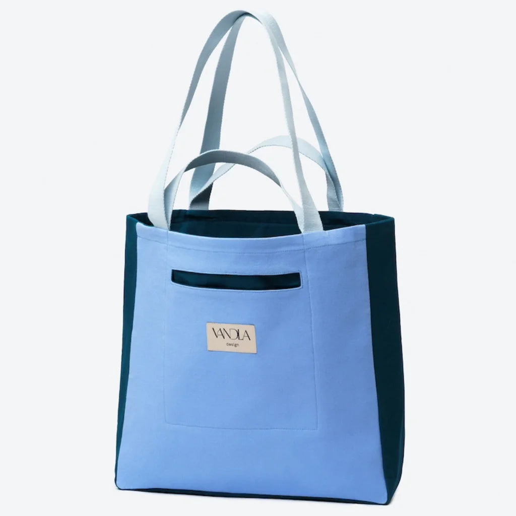 Wendetasche in Jeansblau+Petrol+Flieder Blau+Blau+Flieder Muster 3-farbig von Vandla design Größe 40x40x12 cm