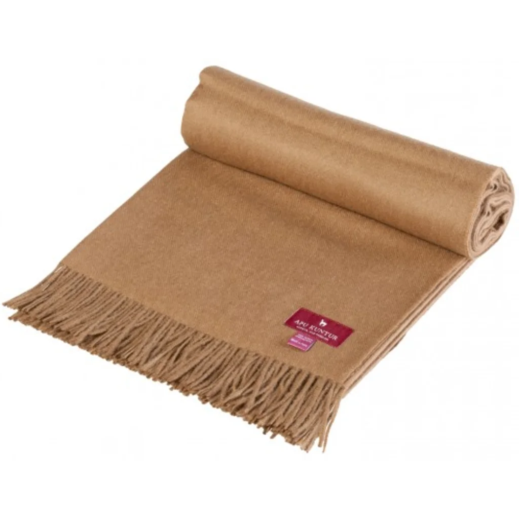 Alpaka Decke in Kamel Braun von APU KUNTUR Größe 135x196 cm (inkl. Fransen)