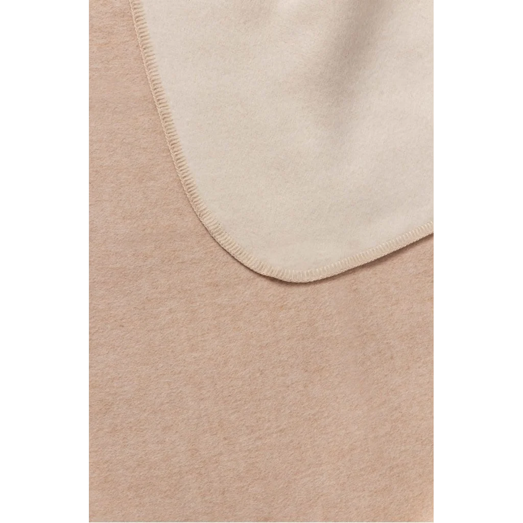 Alpaka Decke VOID in Beige+Creme von KUNA Größe 150x200 cm
