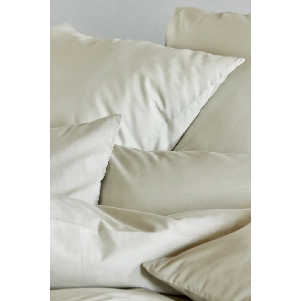 Bio Chambray Bettwäsche Nuance Garnitur in Muschel Beige von Cotonea Größe 135x200 + 80x80 cm