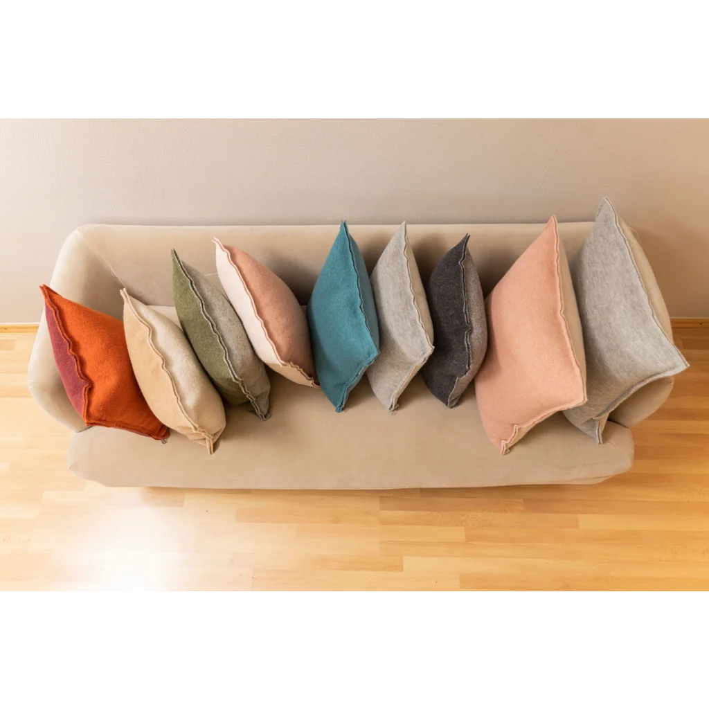 Bio Doubleface Kissenhülle in Karamell+Creme Braun+Creme von disana Größe 40x40 cm