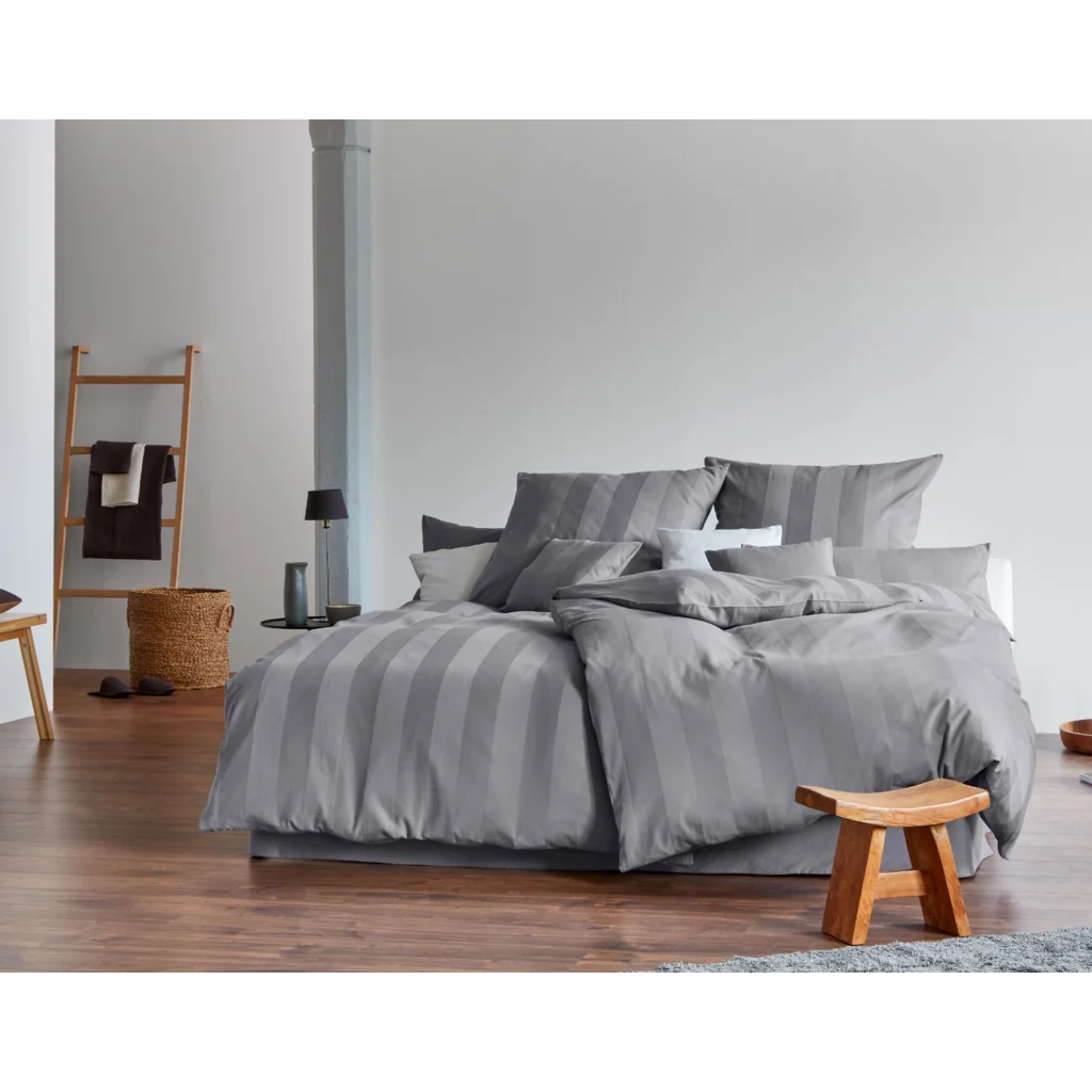 Bio Satin Bettwäsche Superbe Garnitur 3-teilig in Platin Grau von Cotonea Größe 200x220 + 2x 80x80 cm