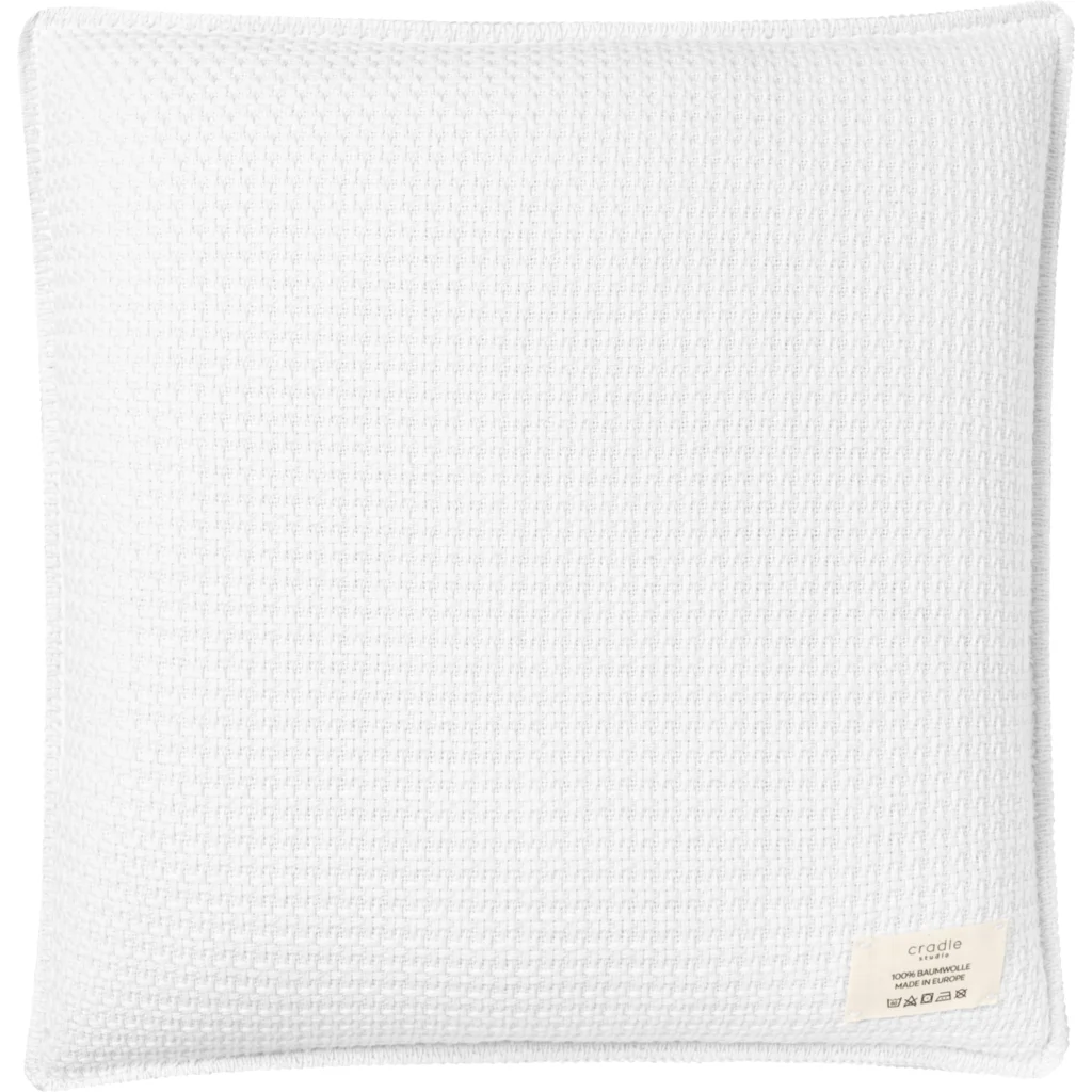 Kissenhülle in Feinstrick-Optik in Weiß von Cradle Studio Größe 50x50 cm