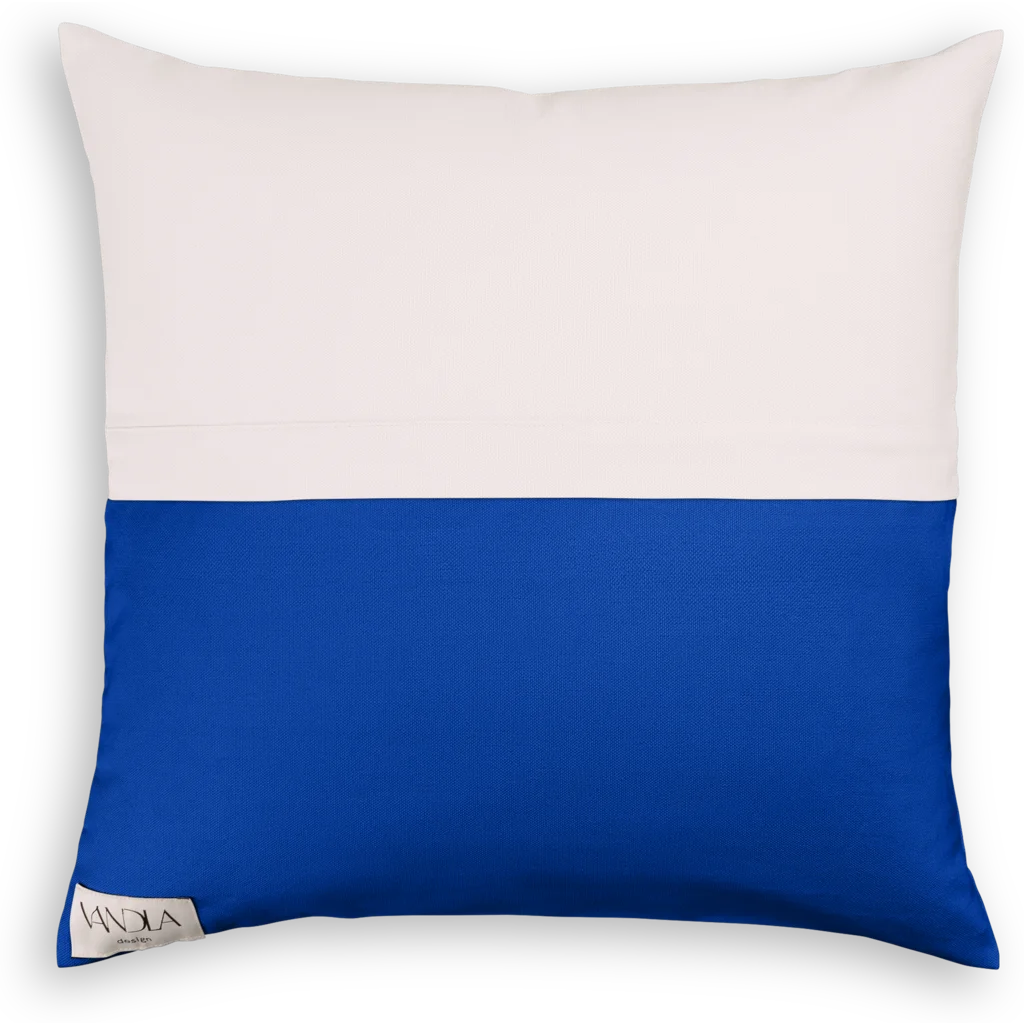 Modulare Kissenhülle Farbkombinationen mit Weiß in Weiß+Kobalt Weiß+Blau von Vandla design Größe 50x50 cm