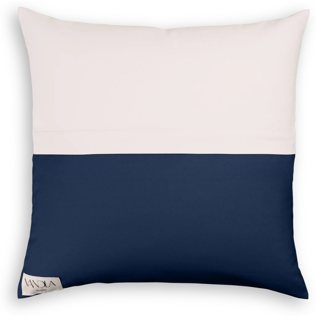 Modulare Kissenhülle Farbkombinationen mit Weiß in Weiß+Marine Weiß+Blau von Vandla design Größe 50x50 cm