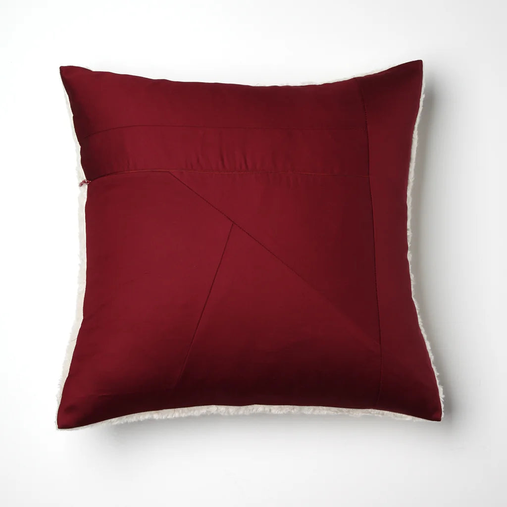 Upcycling Satin Kissenhülle in Dunkelrot Rot von LORE - upcycled goods Größe 40x40 cm